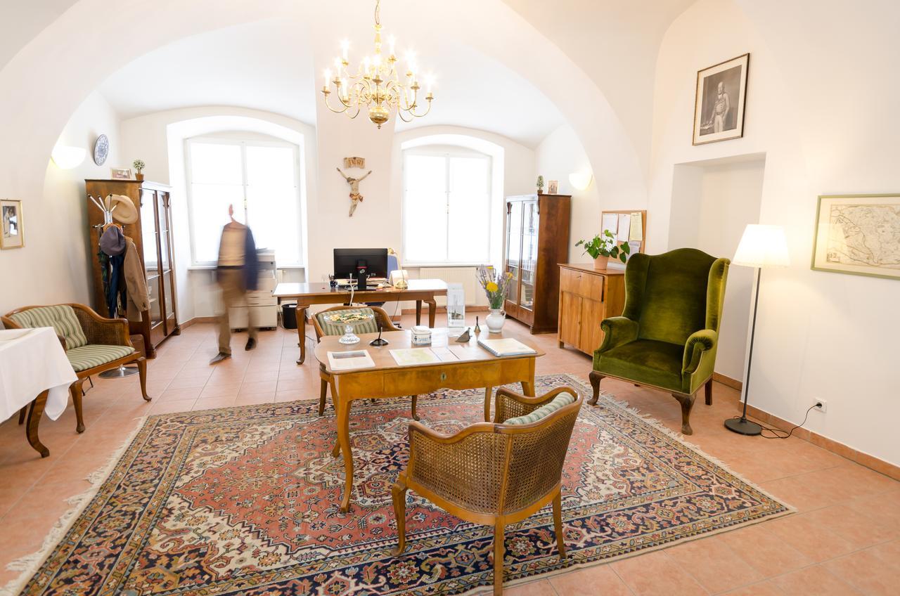 Schloss Gumpoldskirchen Eksteriør bilde